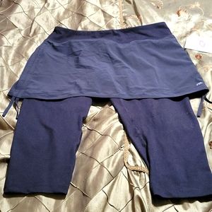 Sassy Wall run skirt legging combination size M